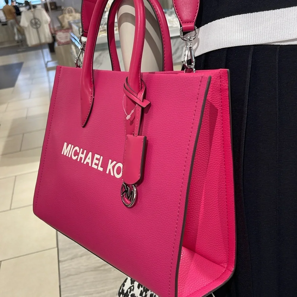 Michael Kors Mirella Medium Pebbled Leather Tote Bag
Dragonfruit
NWT - Picture 14 of 16